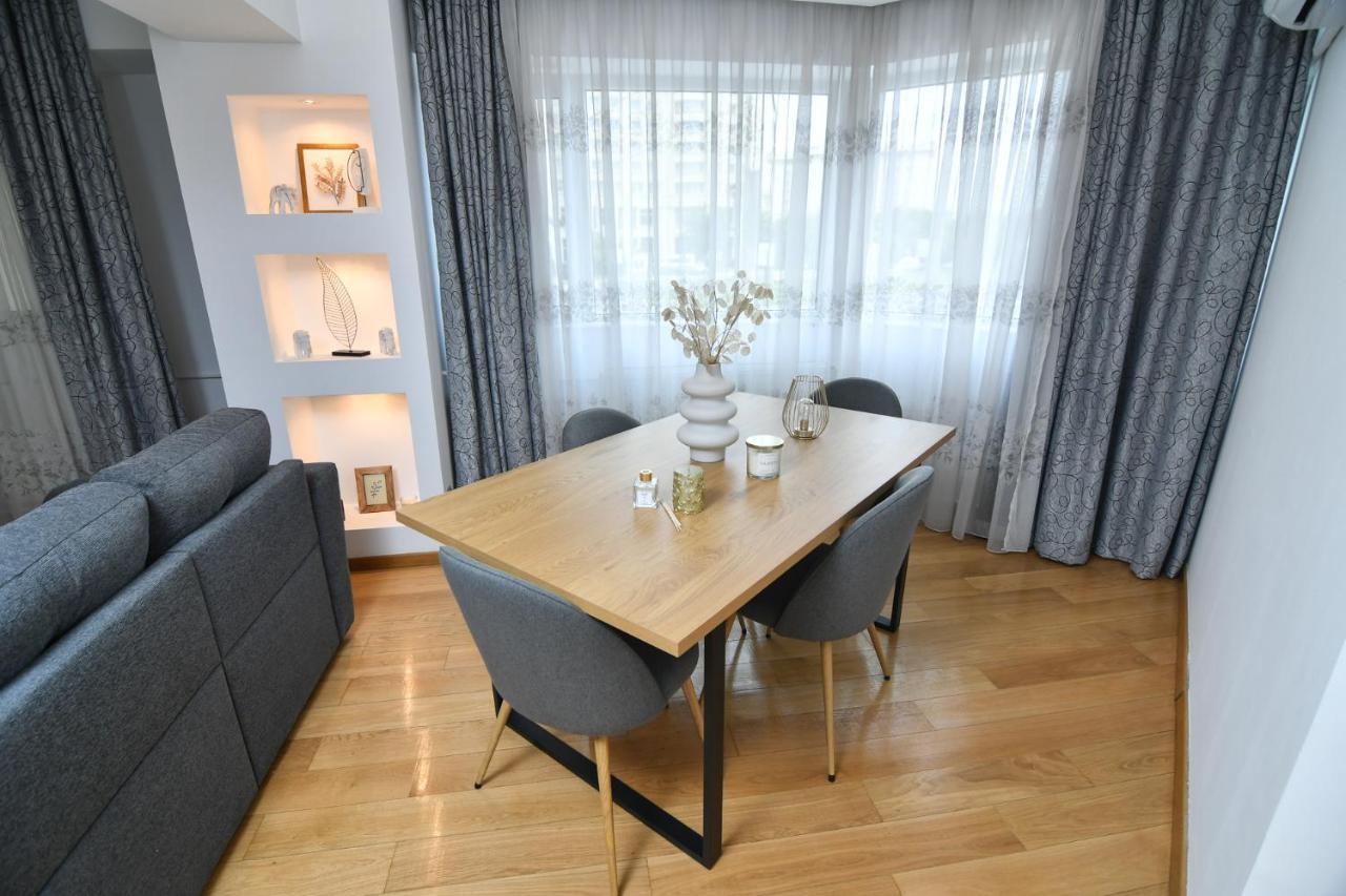 Parliament Square Elite Escapes Apartment Bucharest Exterior photo