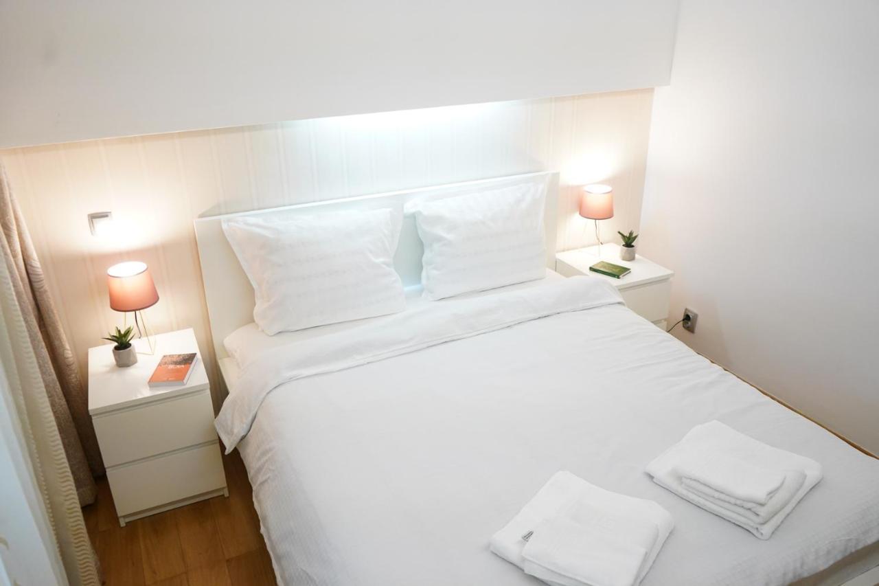 Parliament Square Elite Escapes Apartment Bucharest Exterior photo