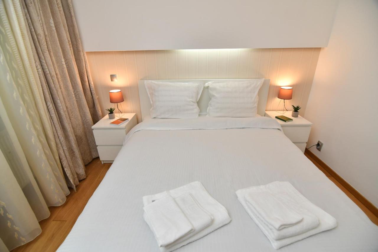 Parliament Square Elite Escapes Apartment Bucharest Exterior photo