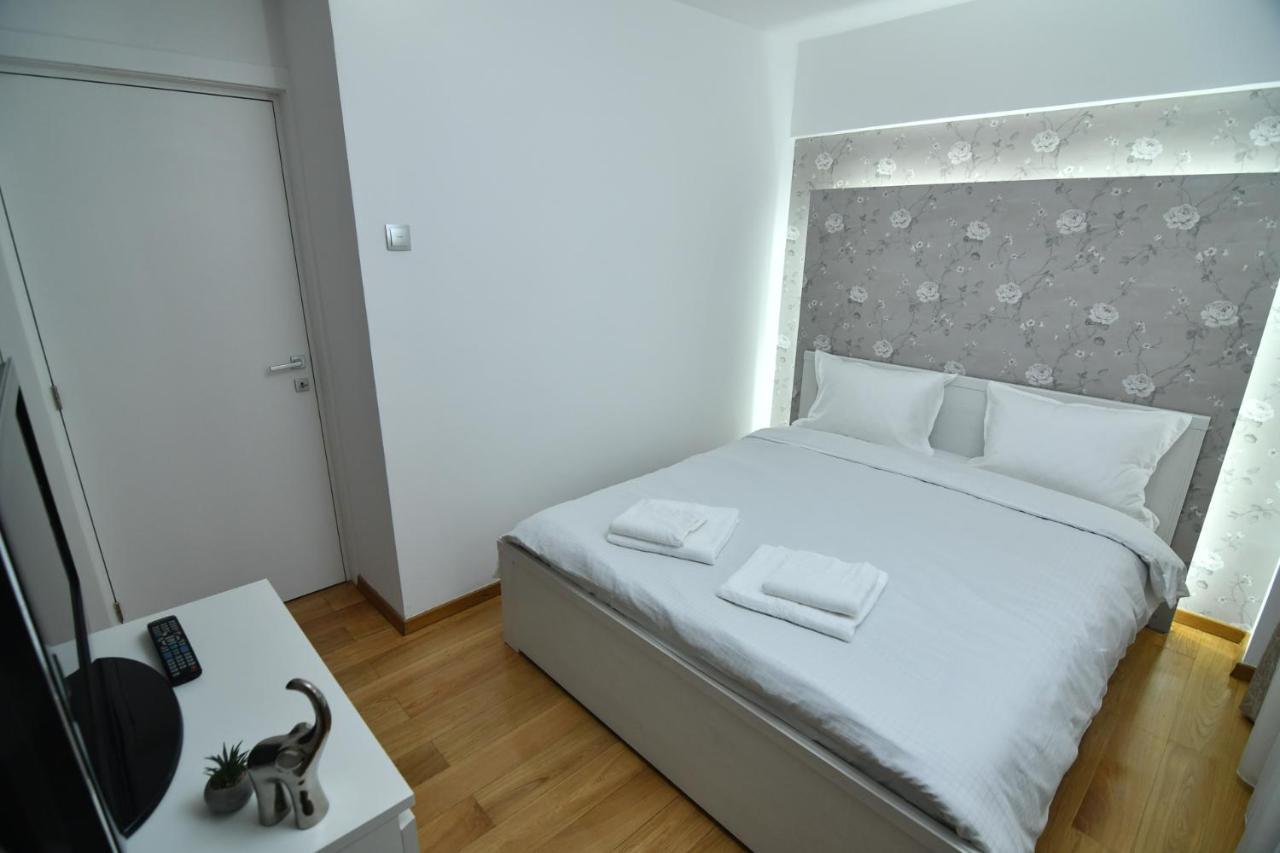 Parliament Square Elite Escapes Apartment Bucharest Exterior photo