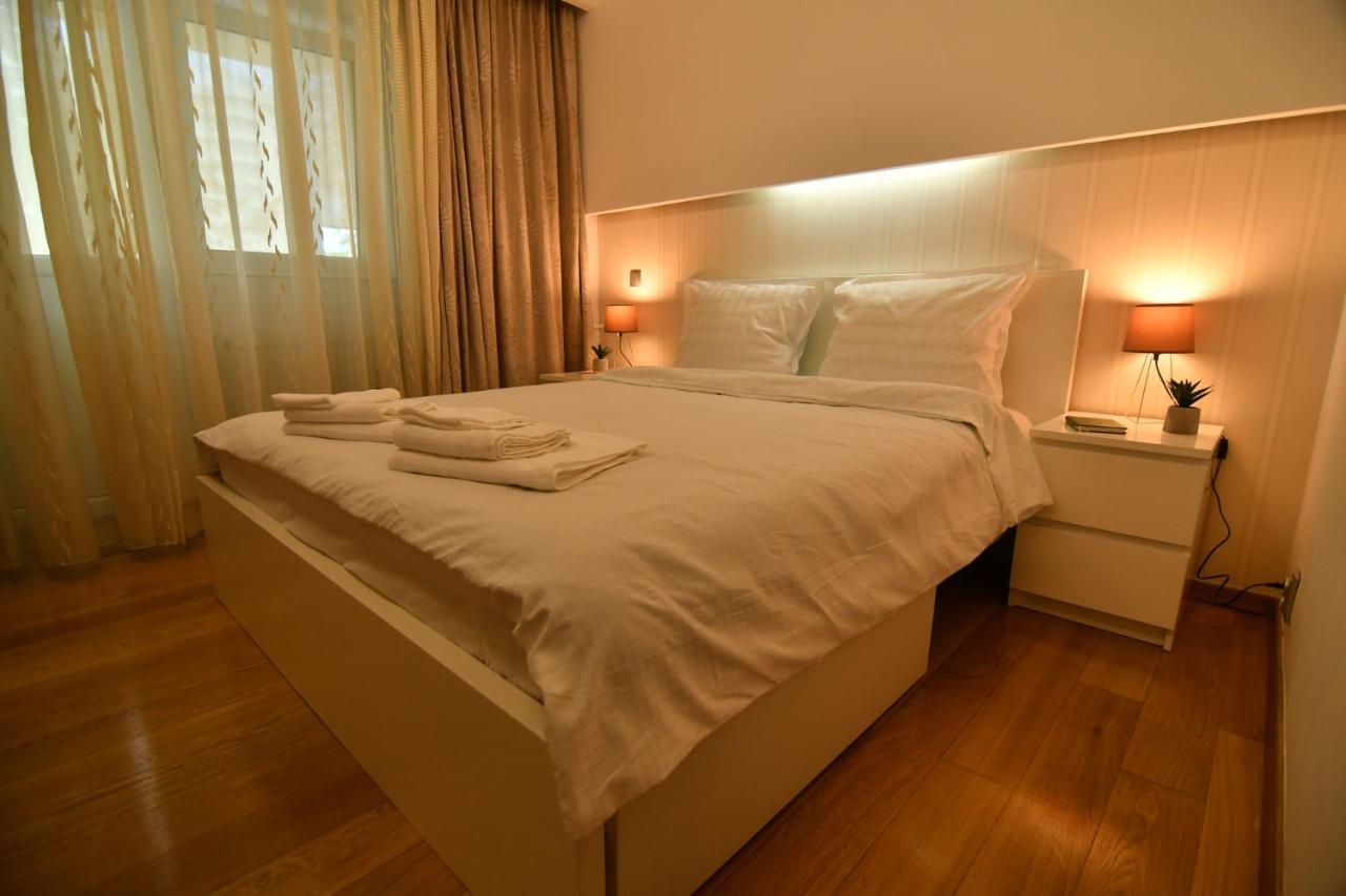 Parliament Square Elite Escapes Apartment Bucharest Exterior photo